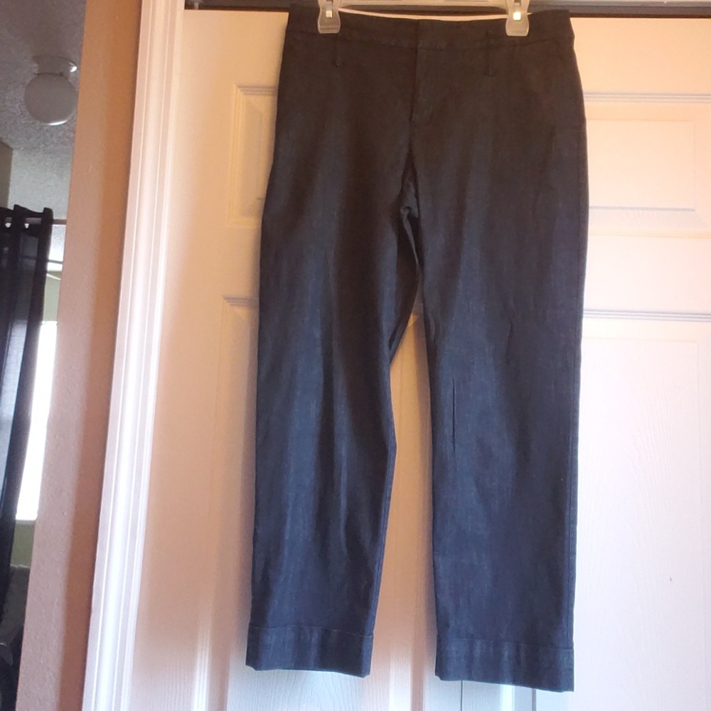 Capri pants